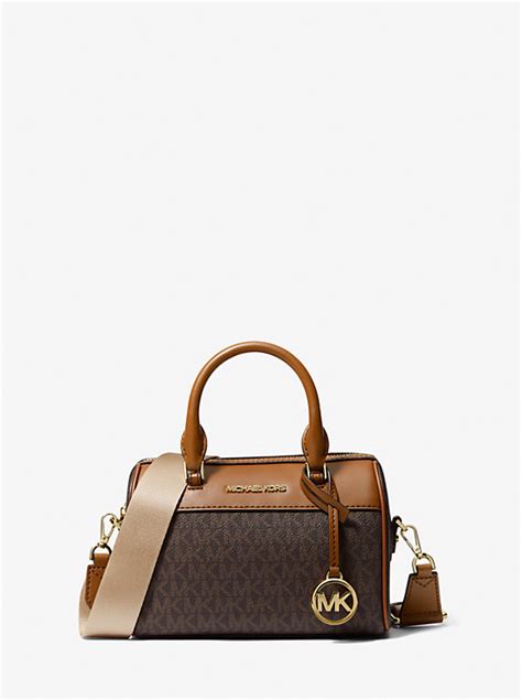 michael kors jet set tote cherry gold|Michael Kors jet set duffle.